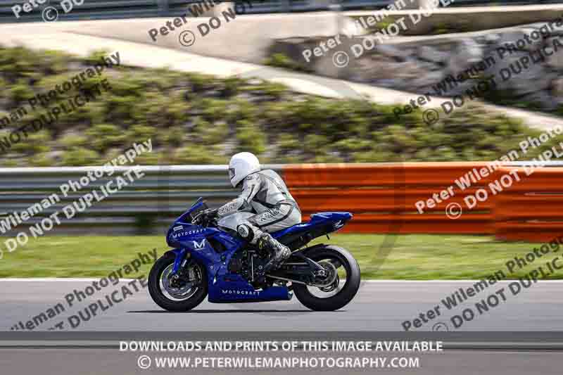 cadwell no limits trackday;cadwell park;cadwell park photographs;cadwell trackday photographs;enduro digital images;event digital images;eventdigitalimages;navarra;no limits trackdays;peter wileman photography;racing digital images;trackday digital images;trackday photos